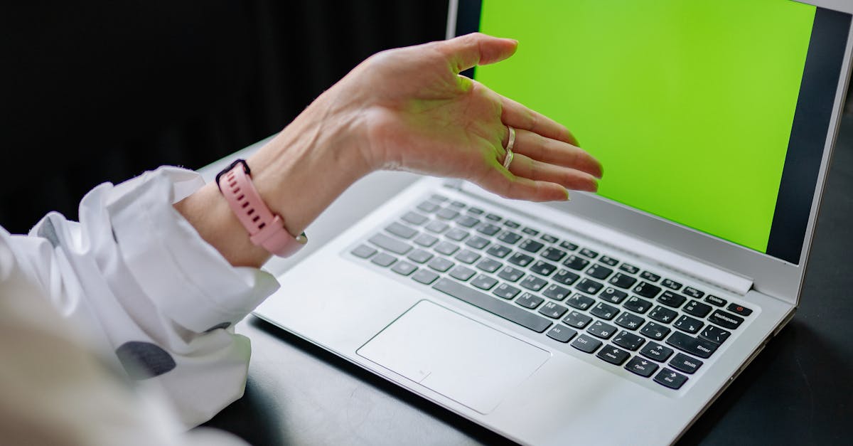 Best Practices for Maintaining Touchscreen Laptop Screens